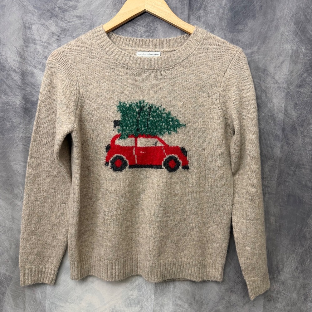 Beige Christmas Tree Car Holiday Crewneck Sweater XS Soft Girl Cottage Festive